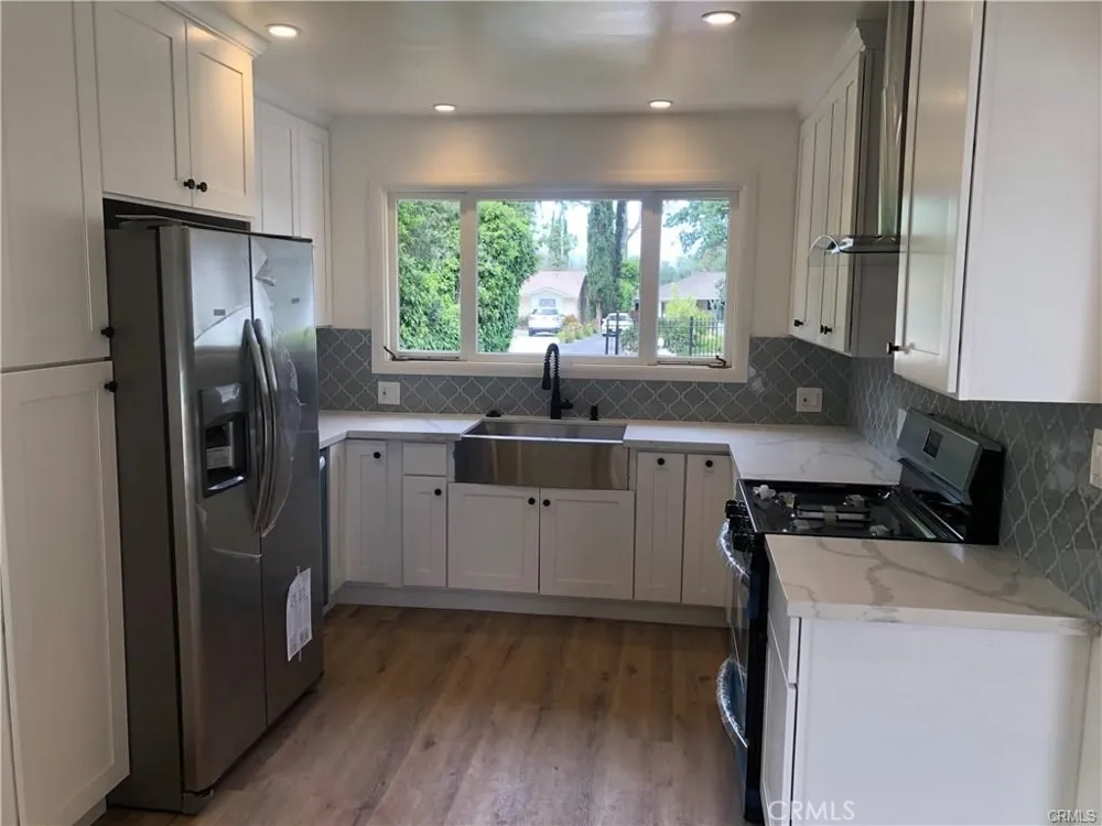 23142 Dolorosa Woodland Hills, CA 91367