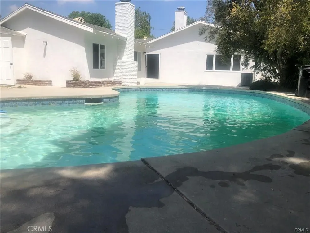 23142 Dolorosa Woodland Hills, CA 91367