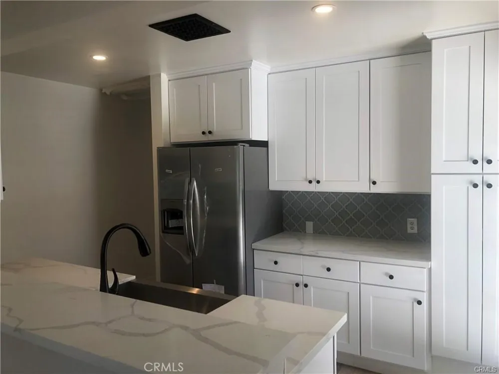 23142 Dolorosa Woodland Hills, CA 91367