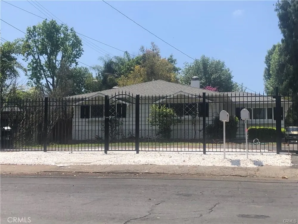 23142 Dolorosa Woodland Hills, CA 91367