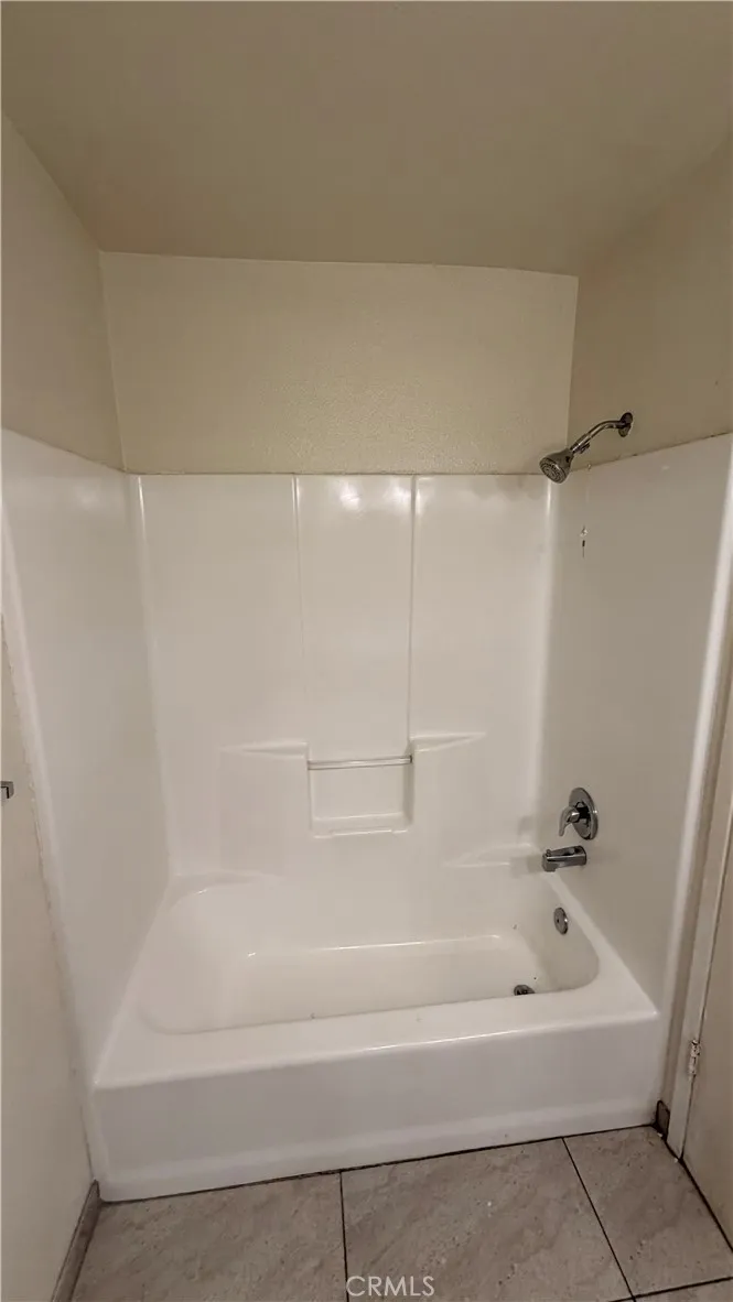 3217 Fortier #B Bakersfield, CA 93306