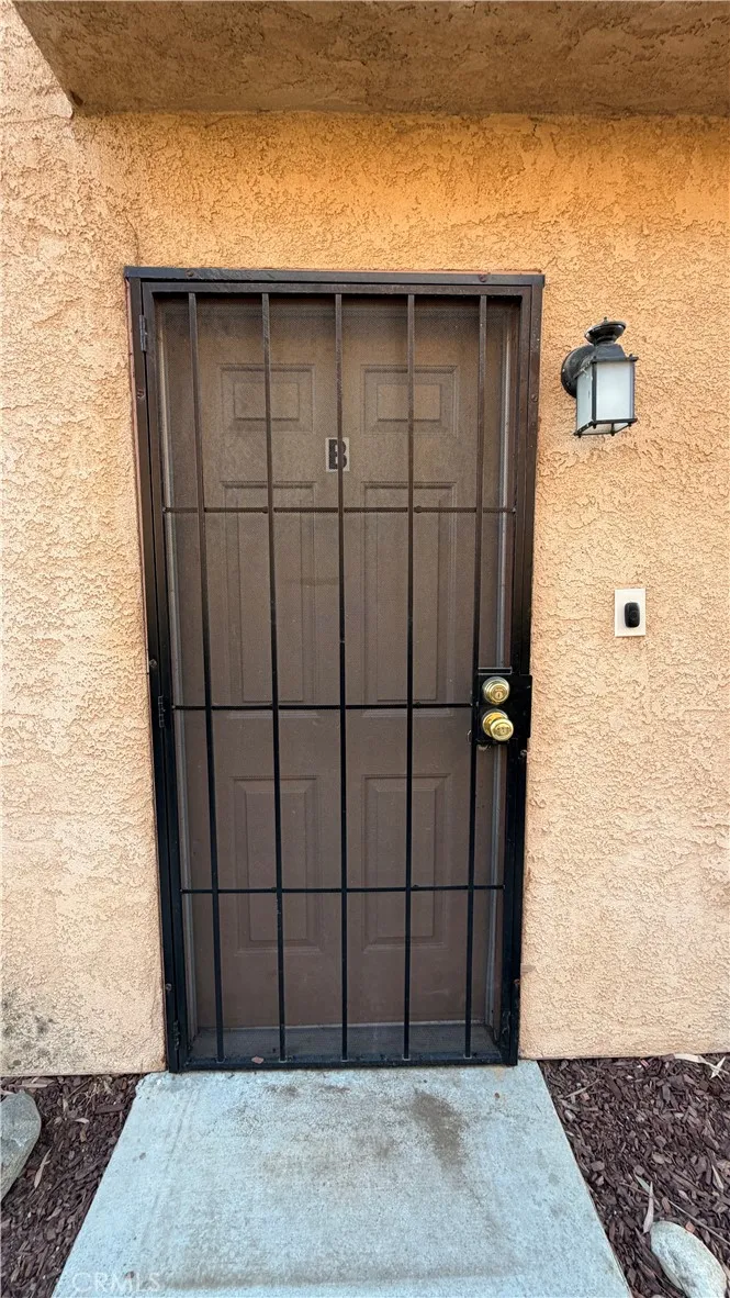 3217 Fortier #B Bakersfield, CA 93306
