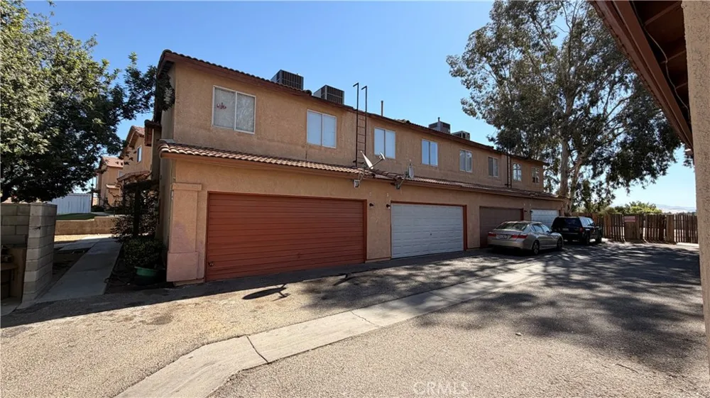 3217 Fortier #B Bakersfield, CA 93306