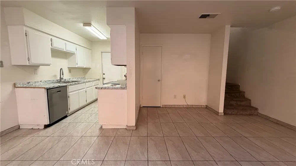 3217 Fortier #B Bakersfield, CA 93306
