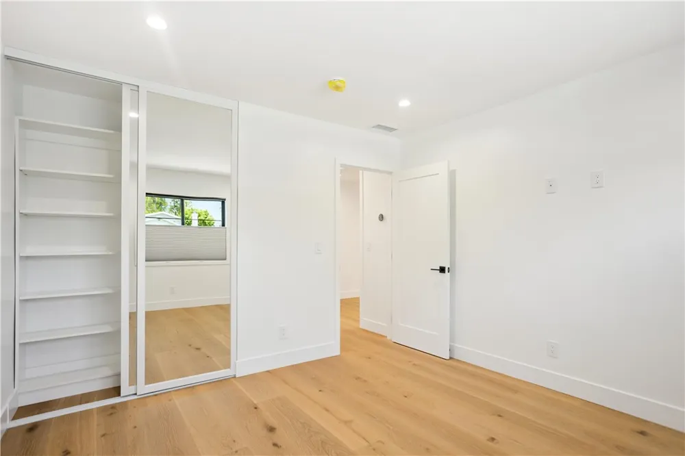 5743 Natick Ave Sherman Oaks, CA 91411