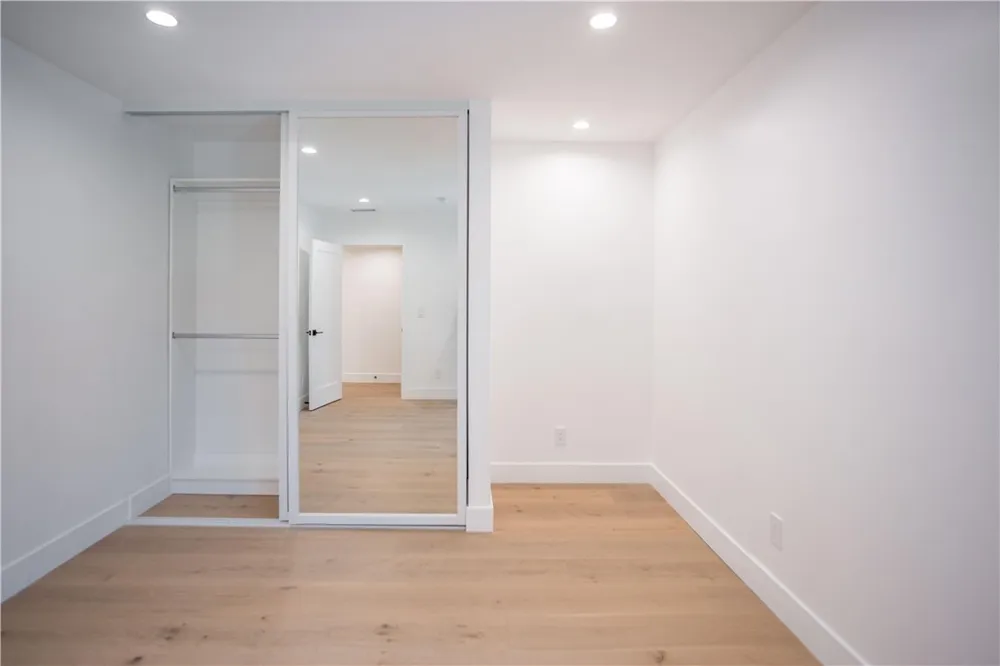 5743 Natick Ave Sherman Oaks, CA 91411