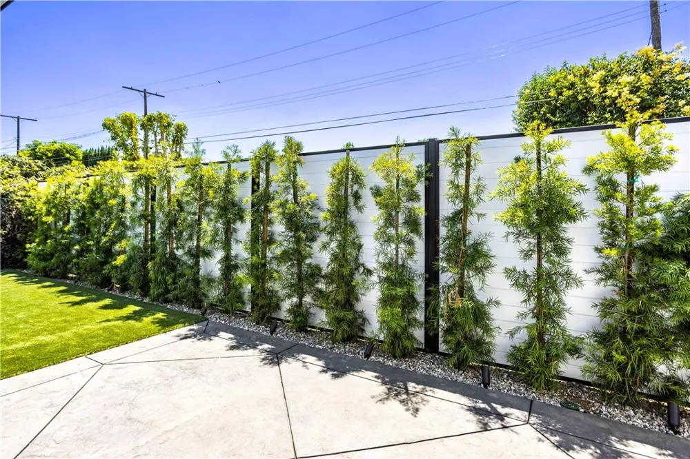5743 Natick Ave Sherman Oaks, CA 91411