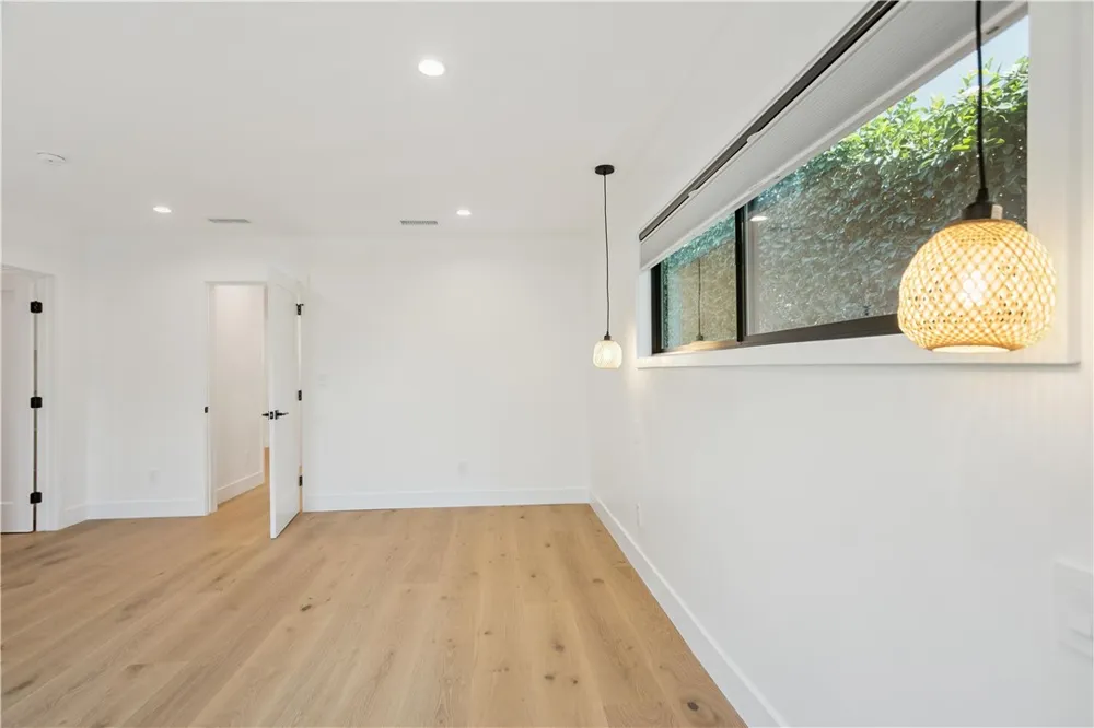 5743 Natick Ave Sherman Oaks, CA 91411