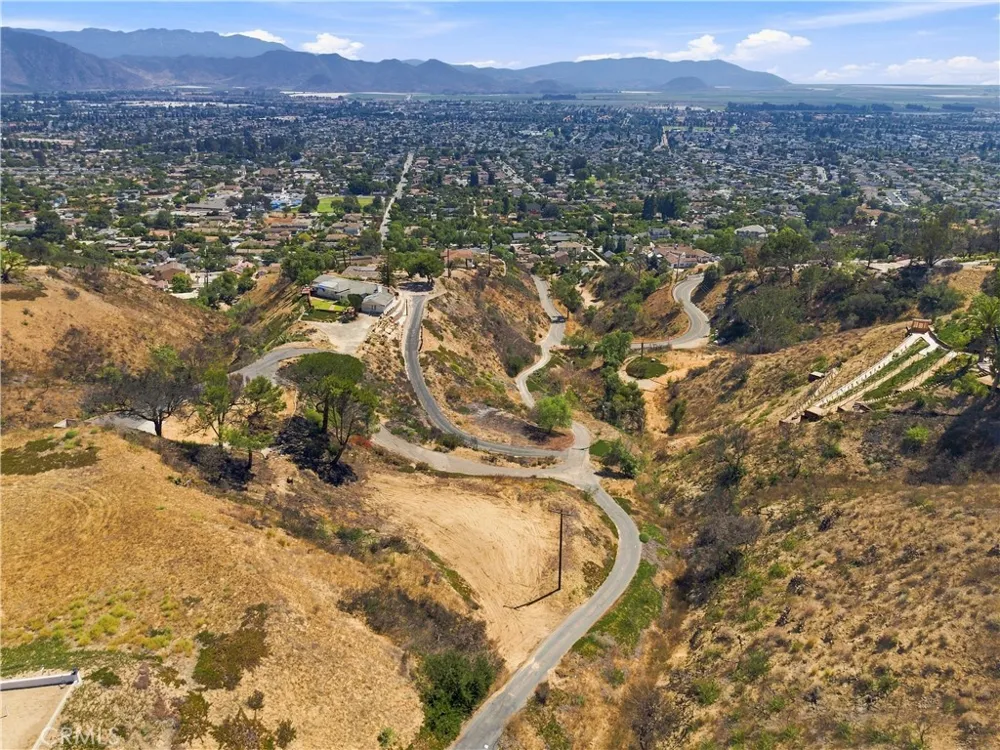 244 Highland Drive Camarillo, CA 93010