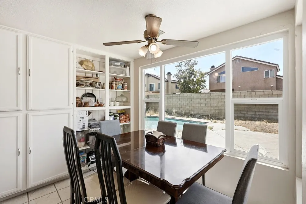 4722 E Avenue R4 Palmdale, CA 93552