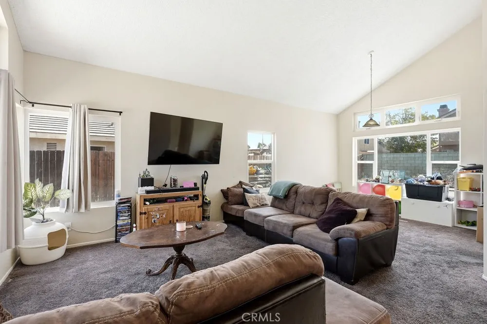 4722 E Avenue R4 Palmdale, CA 93552