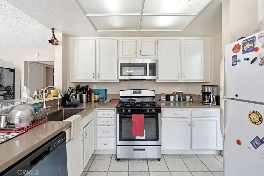 4722 E Avenue R4 Palmdale, CA 93552