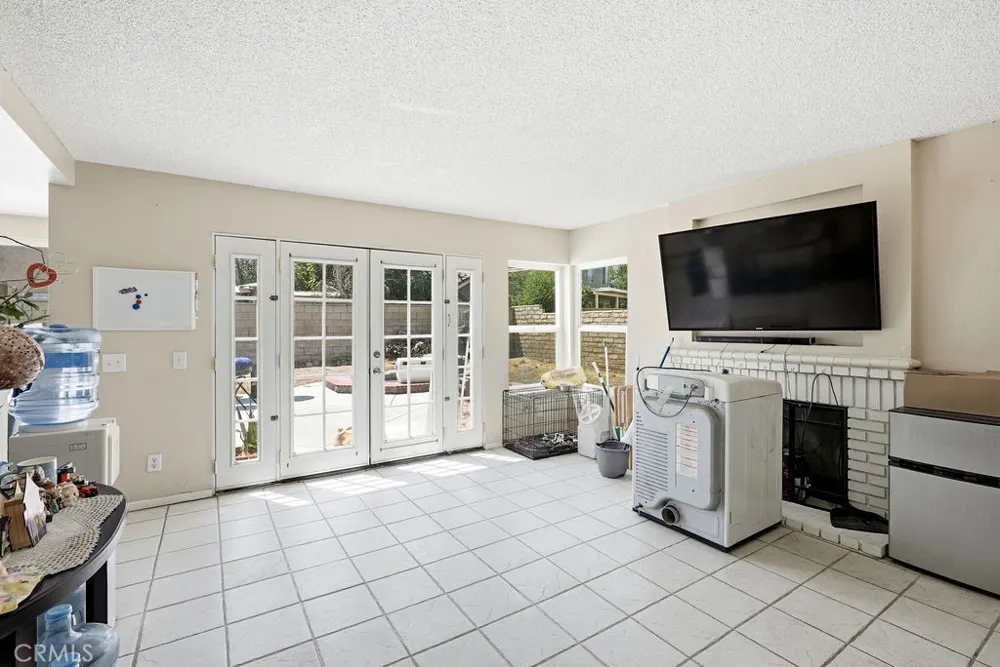 4722 E Avenue R4 Palmdale, CA 93552