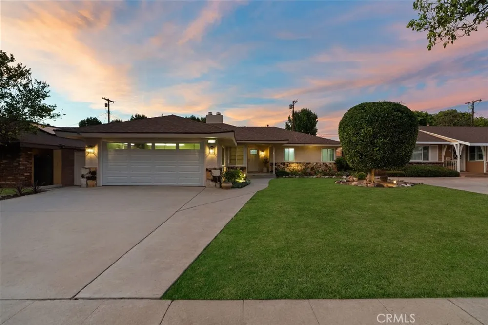 15933 Tupper Street North Hills, CA 91343
