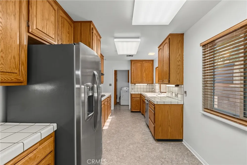 15933 Tupper Street North Hills, CA 91343