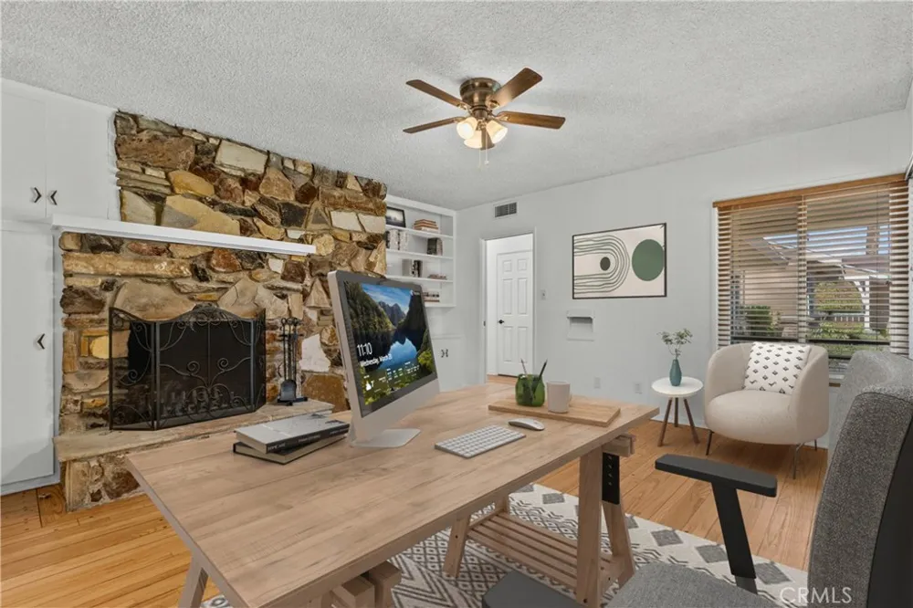15933 Tupper Street North Hills, CA 91343