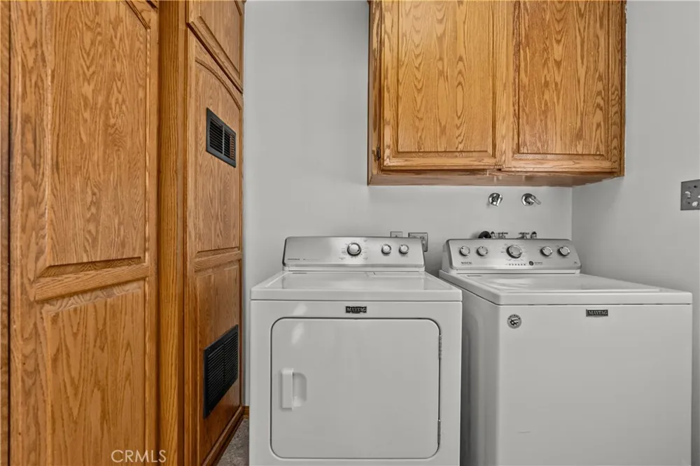 15933 Tupper Street North Hills, CA 91343