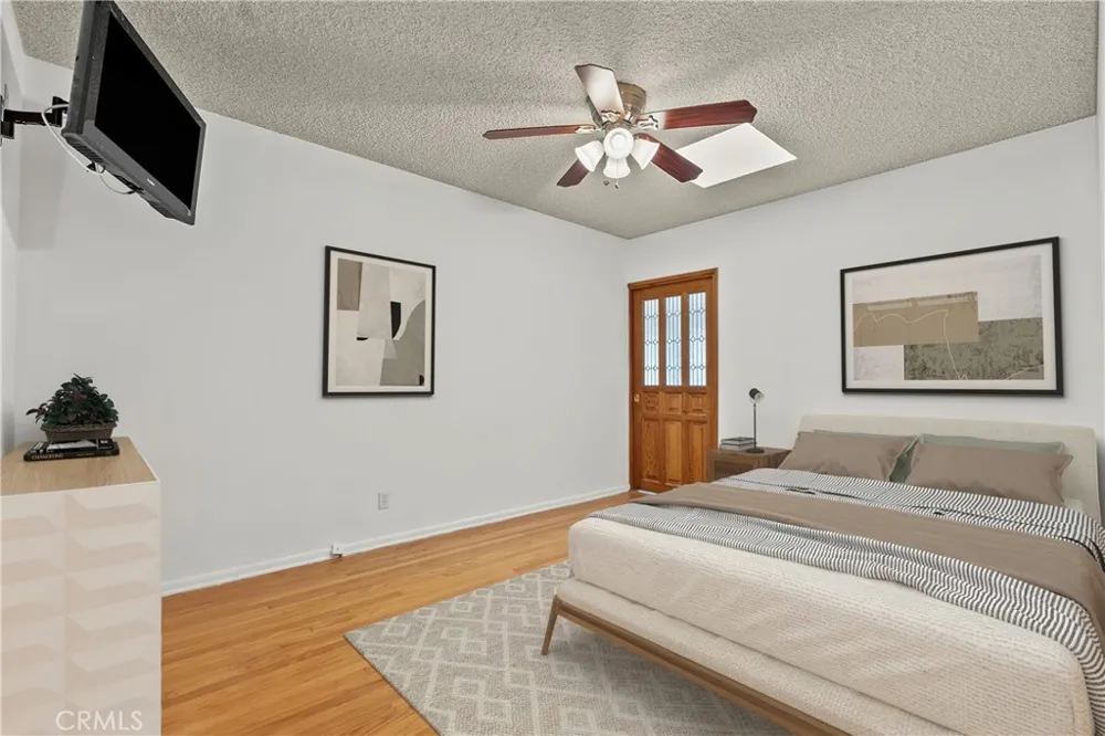 15933 Tupper Street North Hills, CA 91343