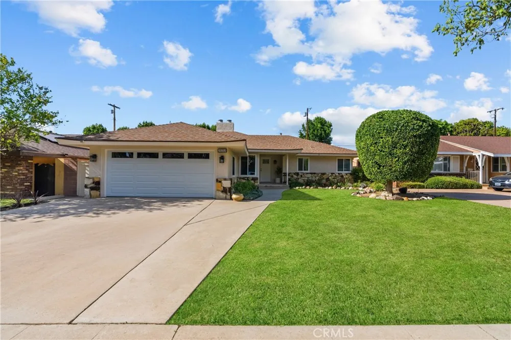 15933 Tupper Street North Hills, CA 91343