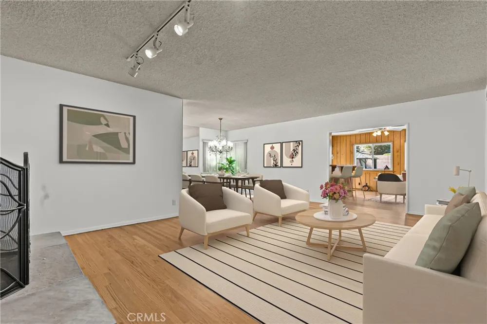 15933 Tupper Street North Hills, CA 91343
