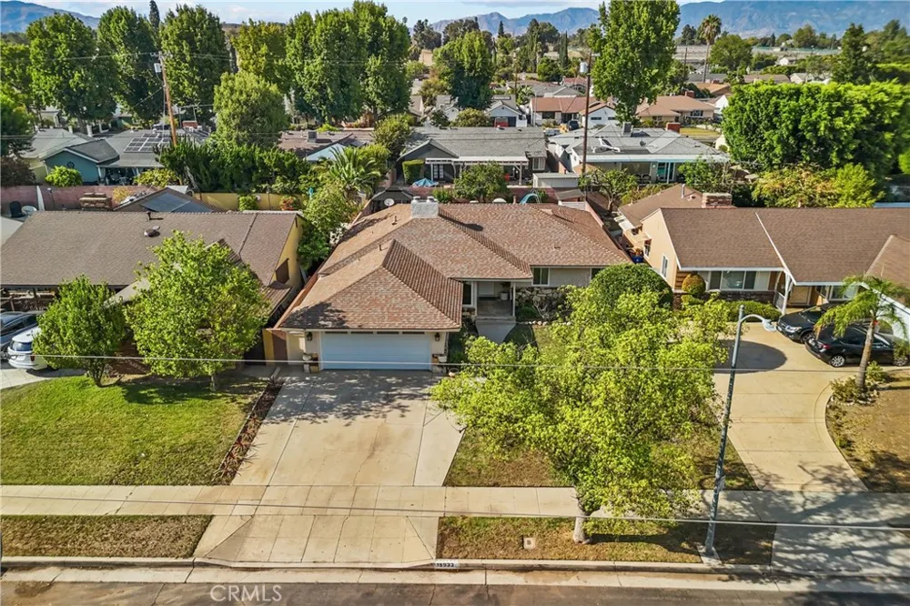 15933 Tupper Street North Hills, CA 91343