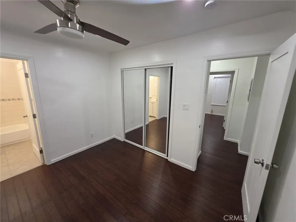 1022 W 57th Los Angeles, CA 90037