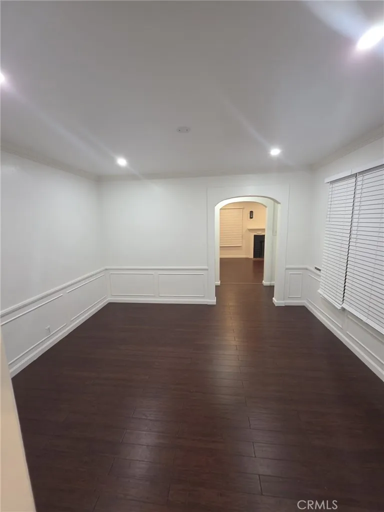 1022 W 57th Los Angeles, CA 90037