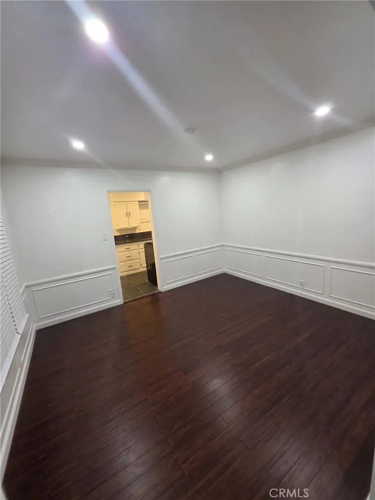 1022 W 57th Los Angeles, CA 90037