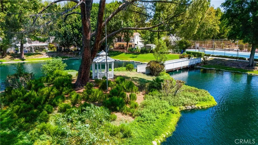 8333 Sedan West Hills, CA 91304