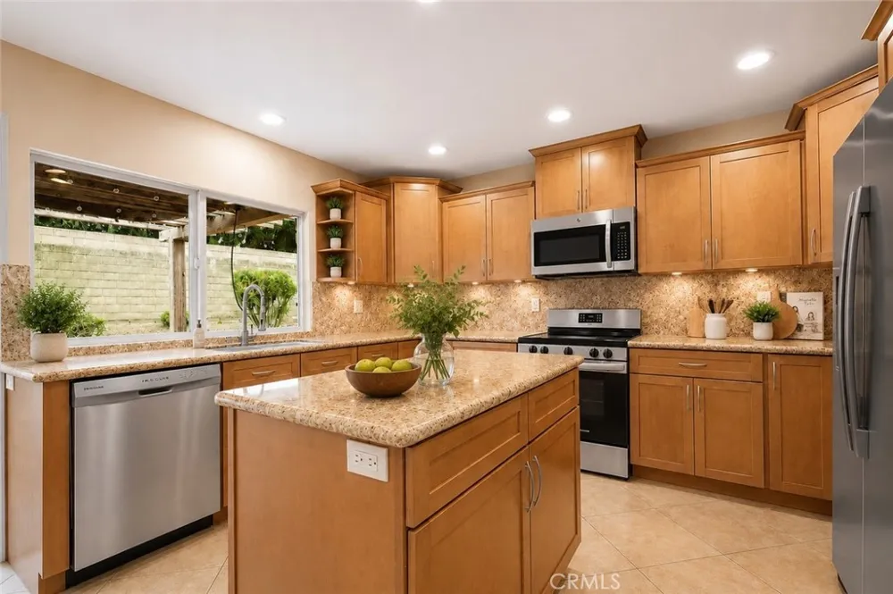 2391 Timberlane Simi Valley, CA 93063