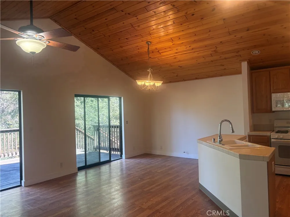 1800 Linden Drive Pine Mountain Club, CA 93222