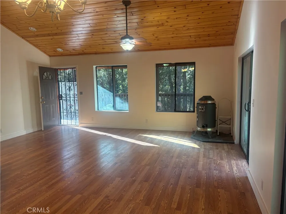 1800 Linden Drive Pine Mountain Club, CA 93222