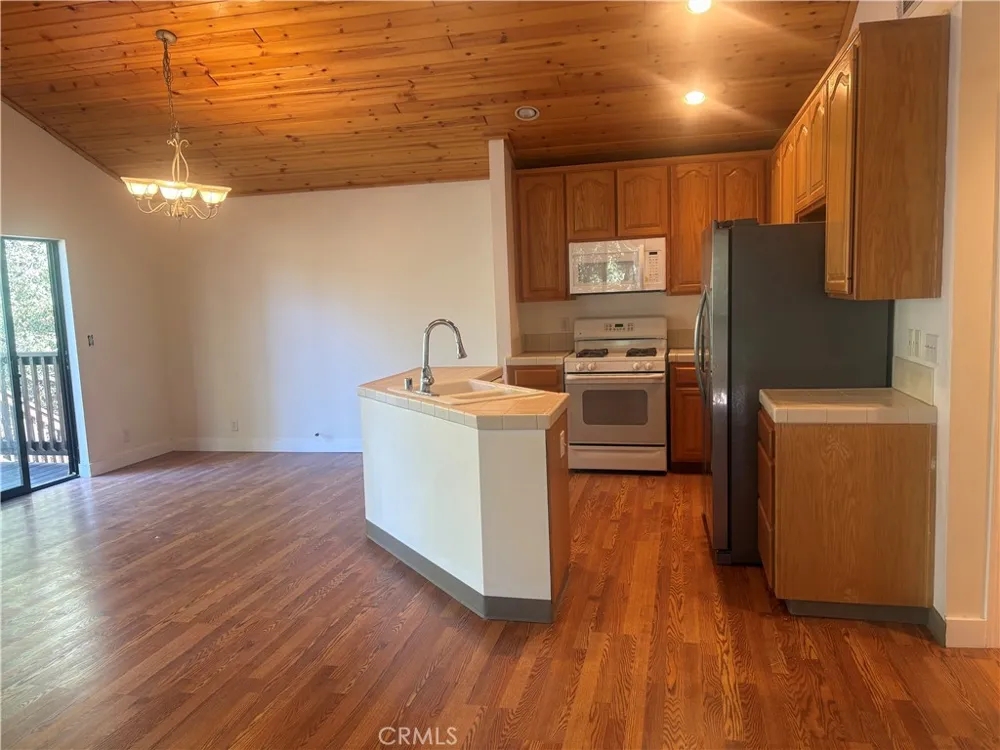 1800 Linden Drive Pine Mountain Club, CA 93222