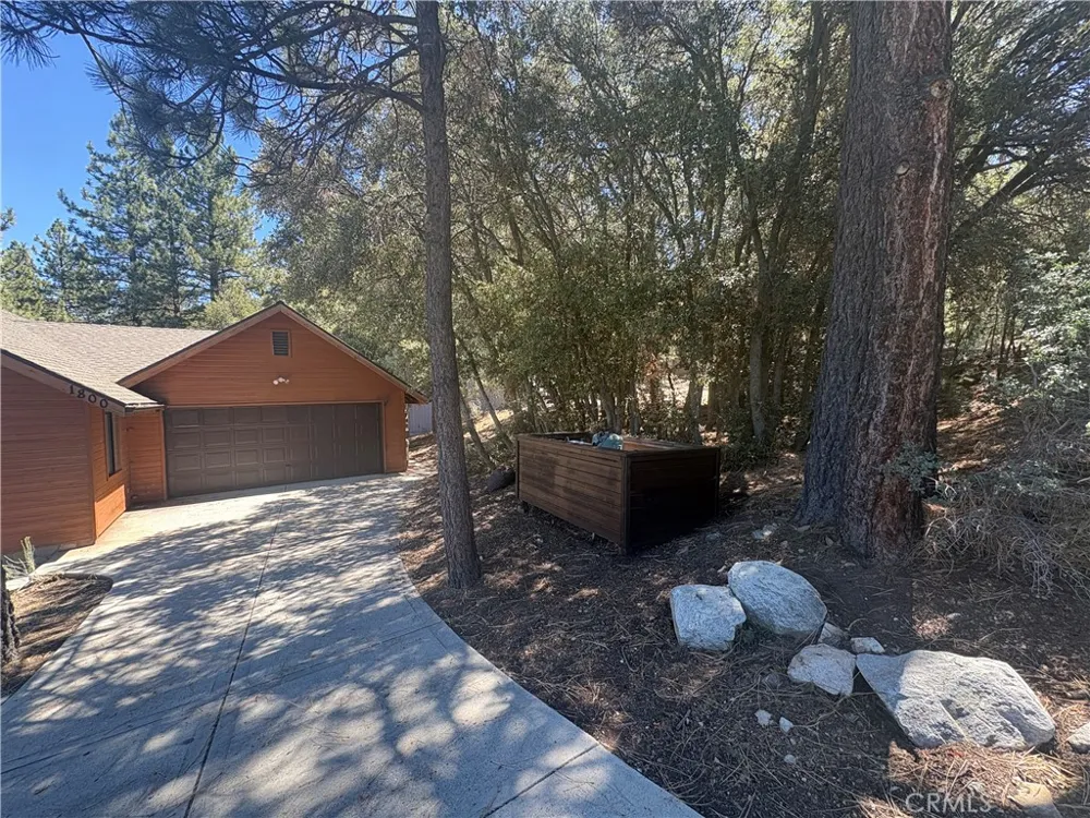 1800 Linden Drive Pine Mountain Club, CA 93222
