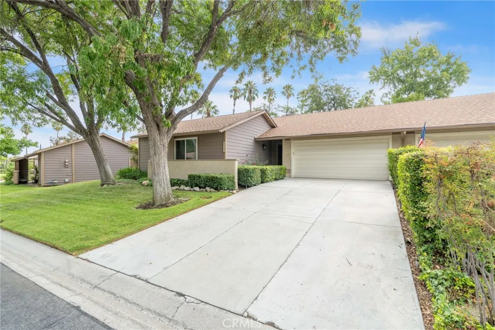 26105 Rainbow Glen Drive Newhall, CA 91321