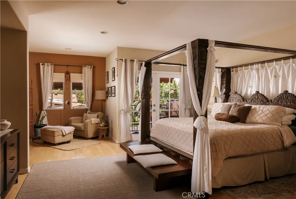 14709 Otsego Sherman Oaks, CA 91403