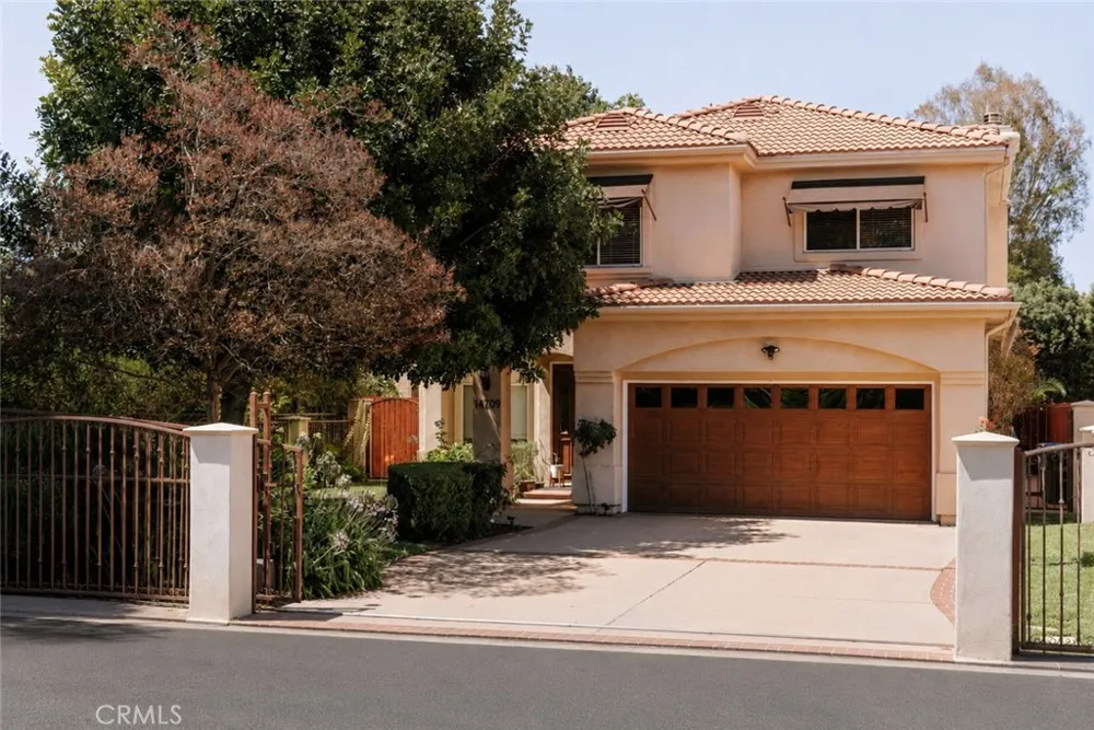 14709 Otsego Sherman Oaks, CA 91403