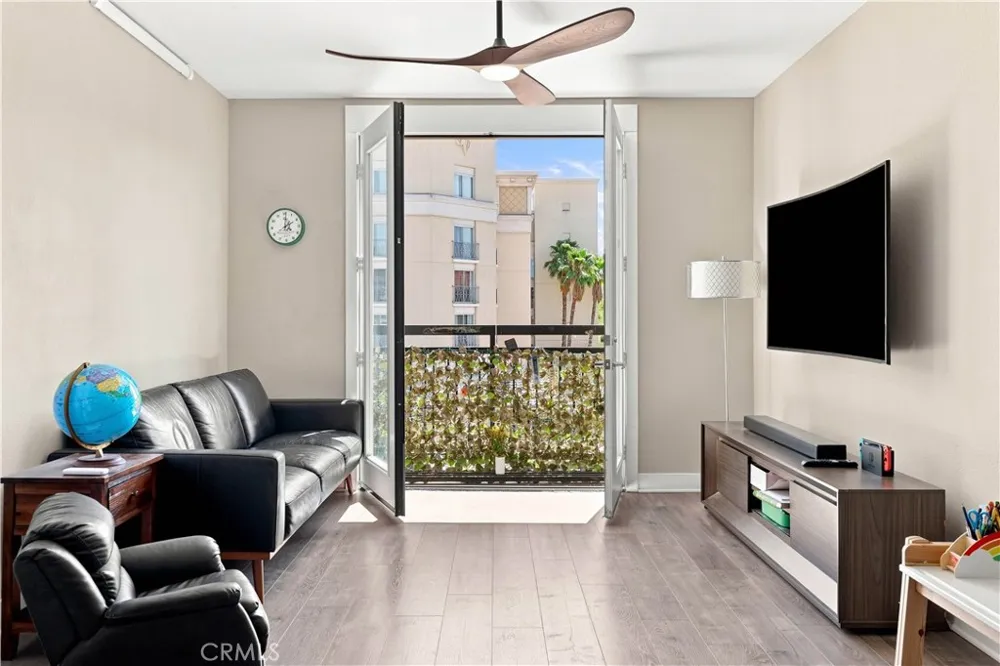 24505 Town Center Drive #7408 Valencia, CA 91355