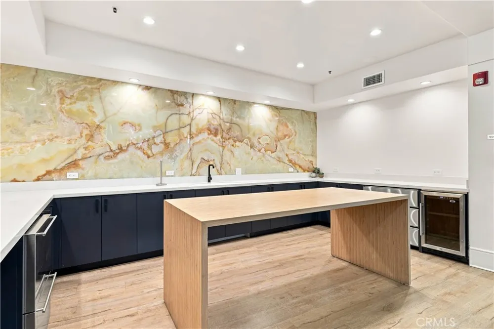 24505 Town Center Drive #7408 Valencia, CA 91355