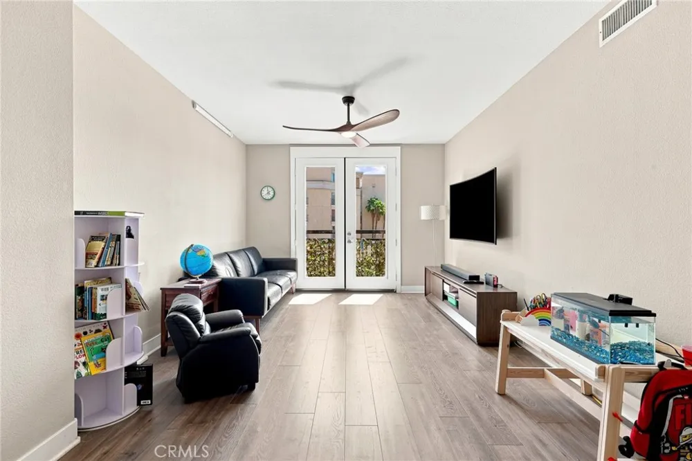 24505 Town Center Drive #7408 Valencia, CA 91355