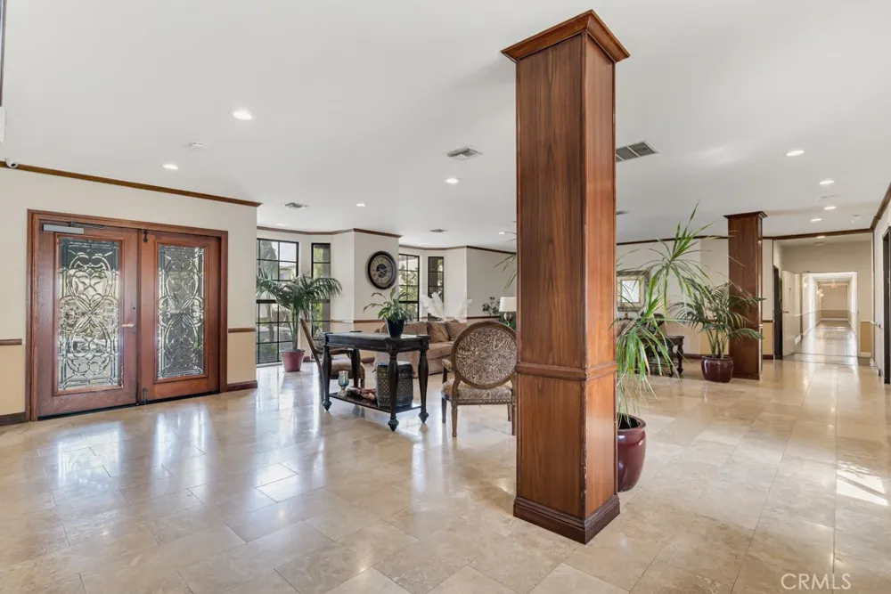 17914 Magnolia Boulevard #121 Encino, CA 91316