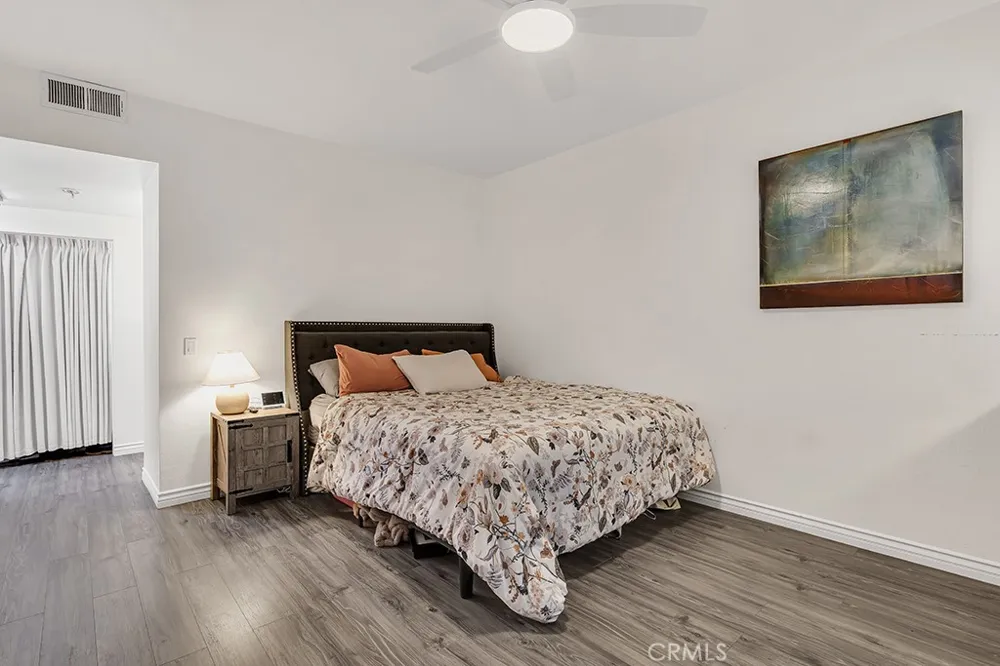 17914 Magnolia Boulevard #121 Encino, CA 91316