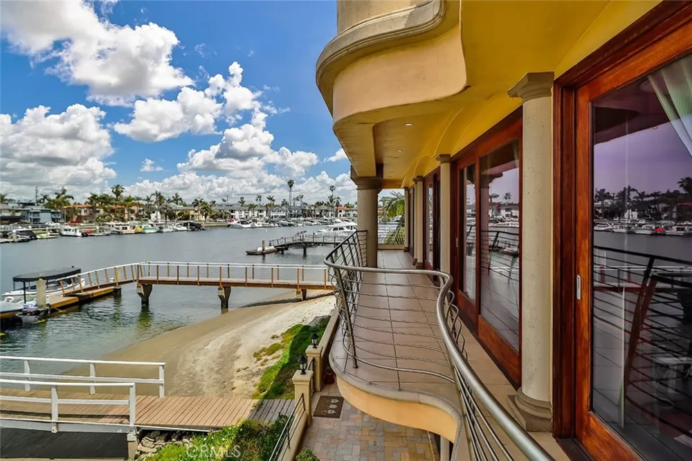 5455 E Sorrento Drive Long Beach, CA 90803