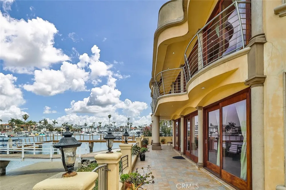 5455 E Sorrento Drive Long Beach, CA 90803