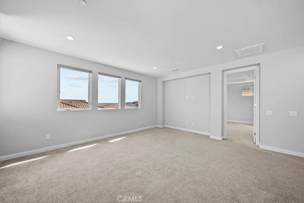 20752 Spruce Porter Ranch, CA 91326