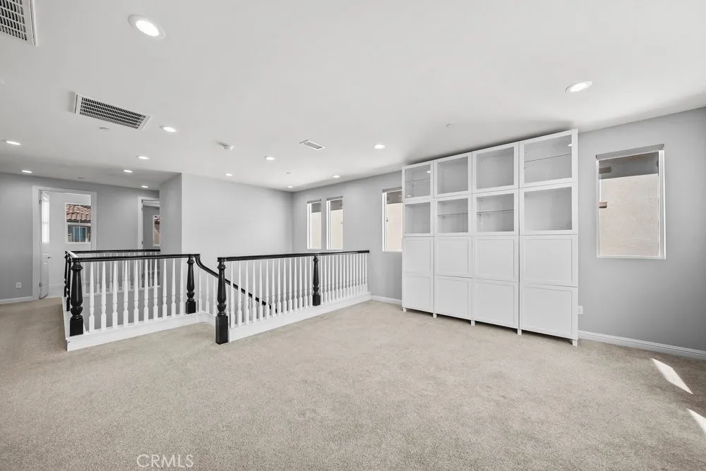 20752 Spruce Porter Ranch, CA 91326