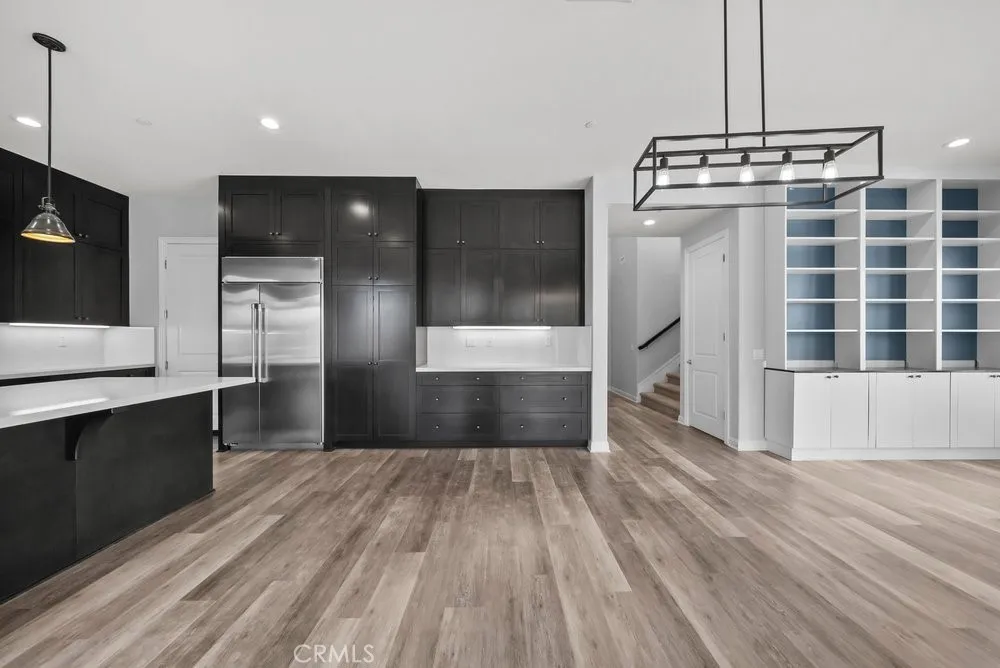 20752 Spruce Porter Ranch, CA 91326