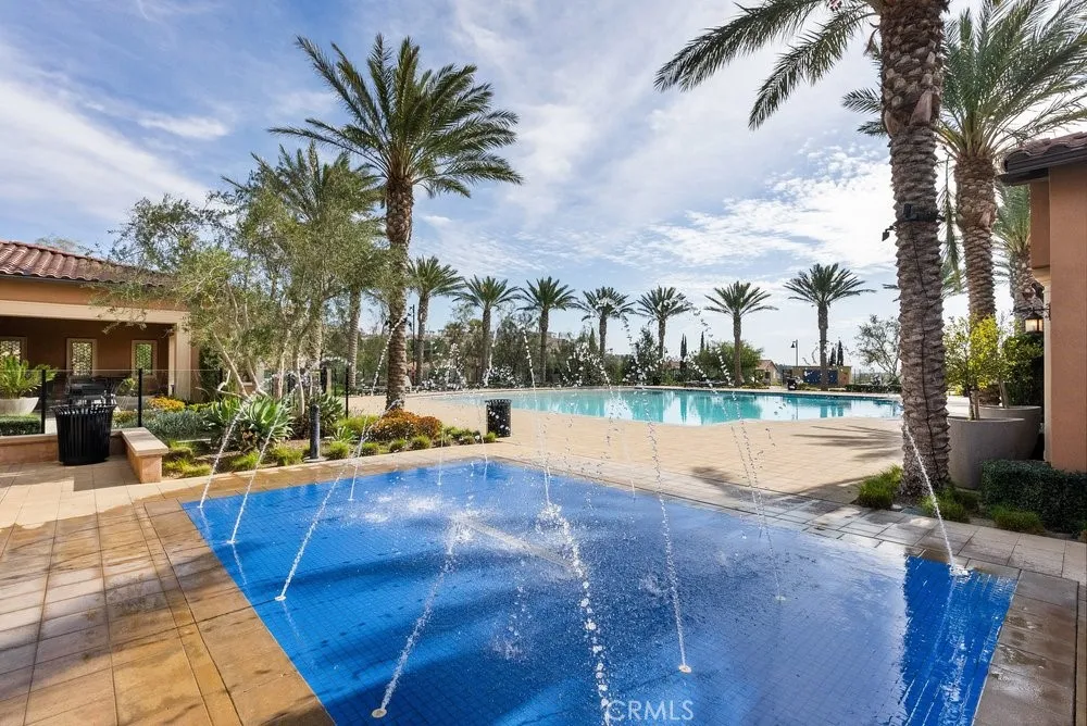 20752 Spruce Porter Ranch, CA 91326
