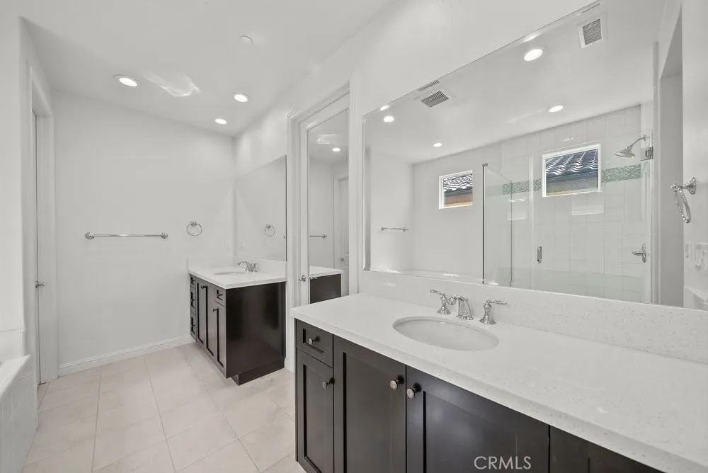 20752 Spruce Porter Ranch, CA 91326