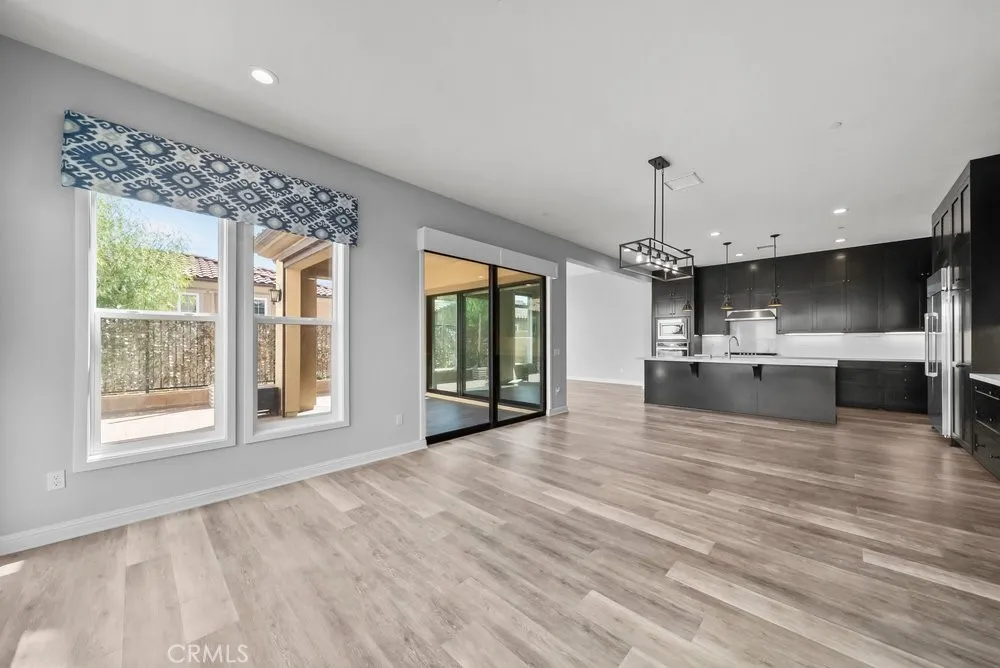 20752 Spruce Porter Ranch, CA 91326